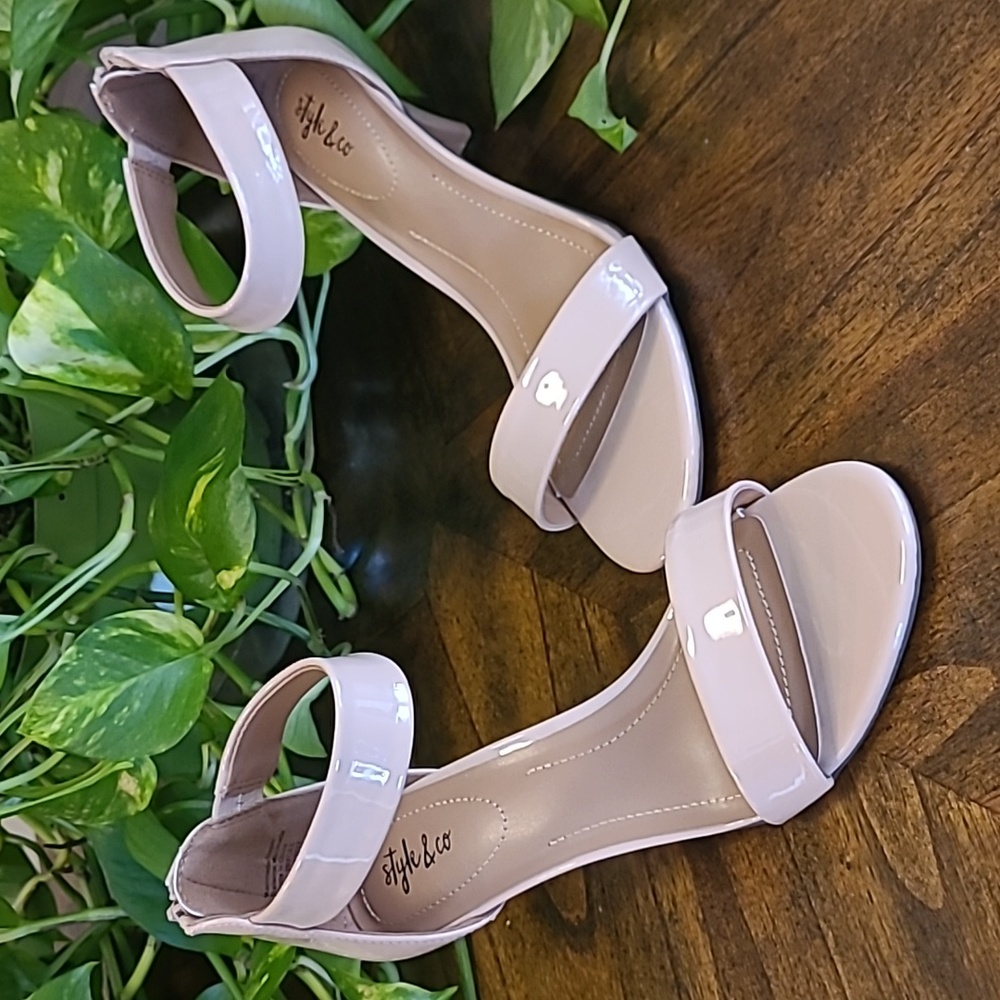 Style & Co Paycee dress sandal